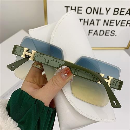 Luxe H-Bar Gradient Shield Sunglasses