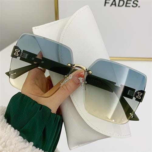 Luxe H-Bar Gradient Shield Sunglasses